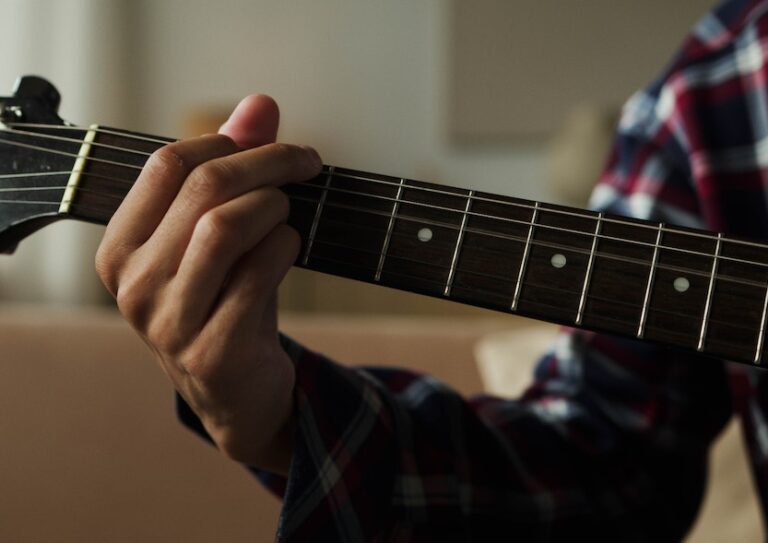 Best Acoustic Guitar Strings in 2023 Roadie Music Blog